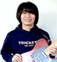 アッキー